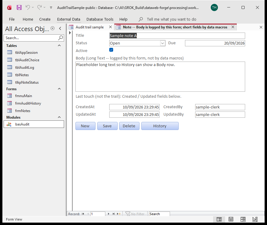 frmNotes showing Sample note A, Open status, Body text, last-touch stamps, New Save Delete History